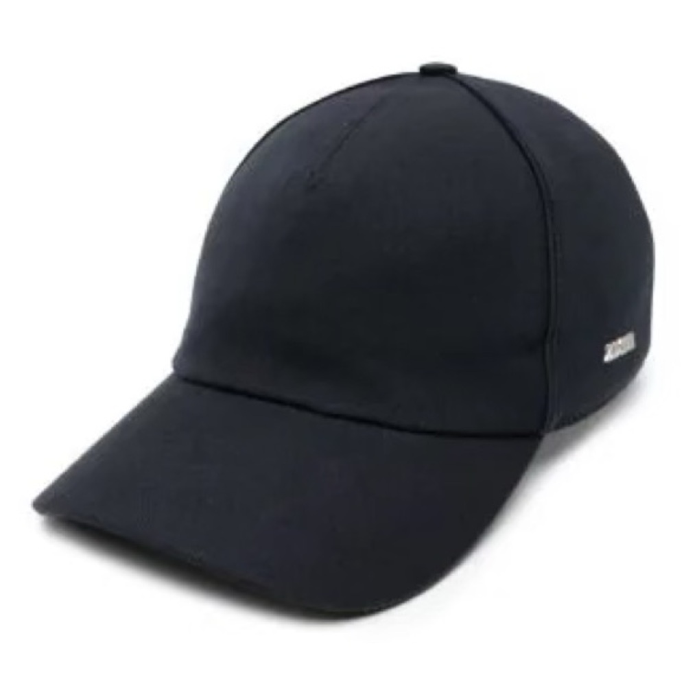 Brand new stylish Zegna hat with tags. Originally $440. 
Size: MEDIUM
navy